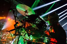 MAN WITH A MISSION「Seven Deadly Sins Tour 2015～七つの対バン～」5月31日公演の様子。（写真提供：ソニー・ミュージックレーベルズ）