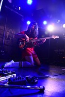 稲葉航大（B, Cho / Helsinki Lambda Club）（撮影：高田真希子）