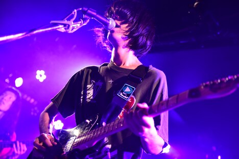 橋本薫（Vo, G / Helsinki Lambda Club）（撮影：高田真希子）