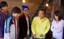 映画「内村さまぁ～ず THE MOVIE エンジェル」のメインカット。 (c)2015「内村さまぁ～ず THE MOVIE エンジェル」製作委員会