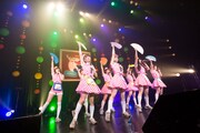 「PASSPO☆ ワンマンフライトツアー2015 ～More Attention～」東京・赤坂BLITZ公演の様子。（撮影：塚原孝顕）