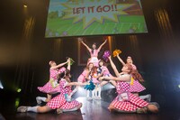 「PASSPO☆ ワンマンフライトツアー2015 ～More Attention～」東京・赤坂BLITZ公演の様子。（撮影：塚原孝顕）