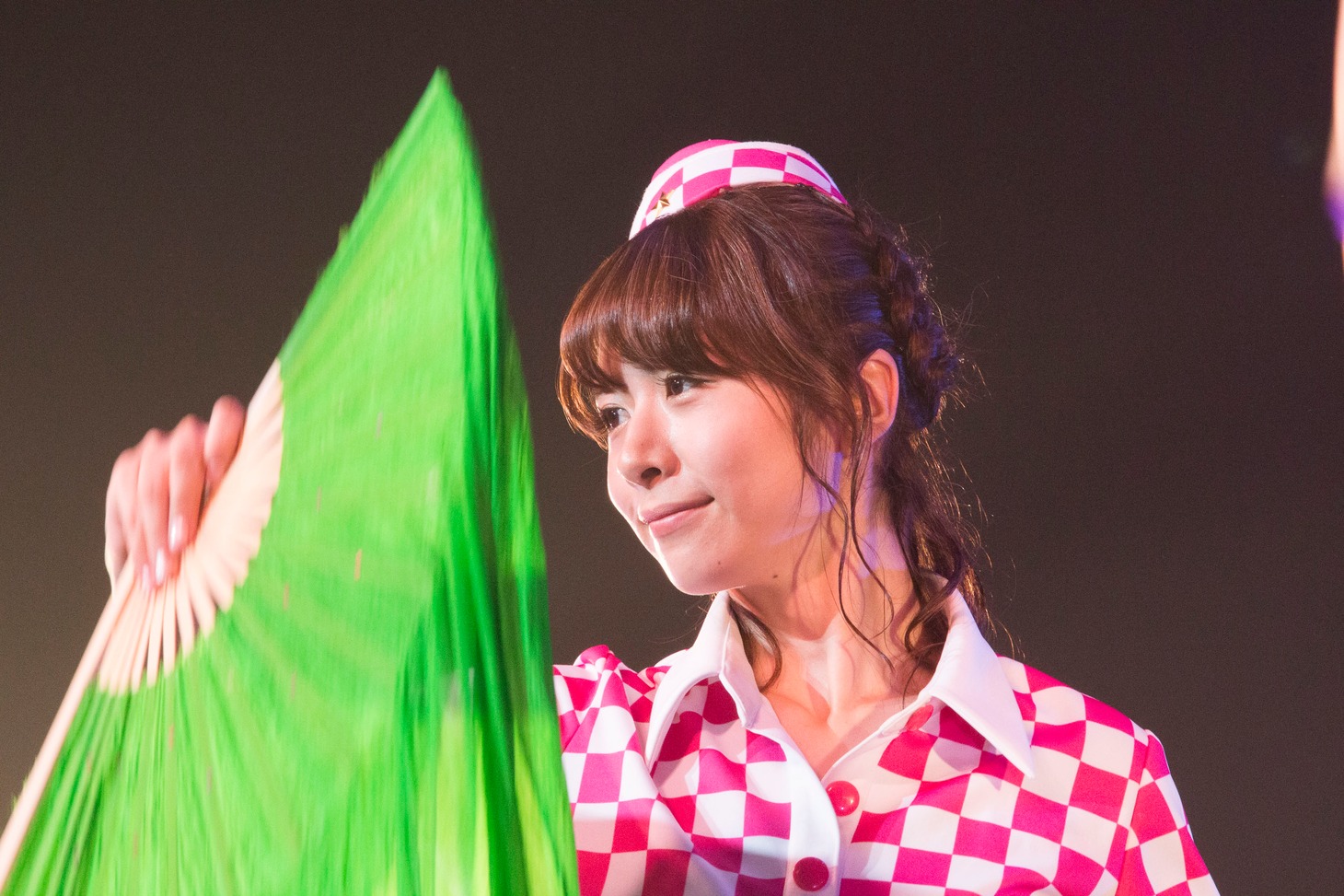5月31日に赤坂BLITZにて行われた「PASSPO☆ ワンマンフライトツアー2015 ～More Attention～」での槙田紗子。（撮影：塚原孝顕）