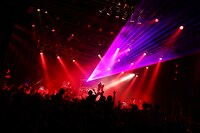 「MY FIRST STORY vs ANOTHER STORY」東京・TSUTAYA O-EAST公演でのMY FIRST STORYのパフォーマンスの様子。（Photo by Kohei Suzuki）