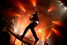 「MY FIRST STORY vs ANOTHER STORY」東京・TSUTAYA O-EAST公演でのMY FIRST STORYのパフォーマンスの様子。（Photo by Kohei Suzuki）