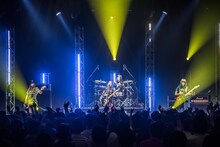 「SCANDAL WORLD TOUR 2015『HELLO WORLD』」香港・Macpherson Stadium公演の様子。 （Photo by Shin Nakajima［studio713］）