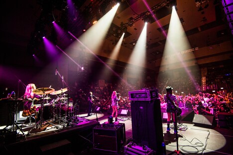 「SCANDAL WORLD TOUR 2015『HELLO WORLD』」香港・Macpherson Stadium公演の様子。 （Photo by Shin Nakajima［studio713］）