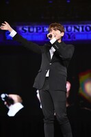 リョウク（写真提供：エイベックス）