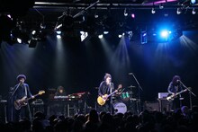吉井和哉のライブパフォーマンス。（写真提供：テレビ東京）