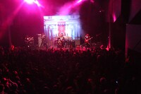 「KAMIJO World Tour 2015 -20th ANNIVERSARY BEST-」メキシコ・メキシコシティ Sala公演の様子。 （提供：ワーナーミュージック・ジャパン）