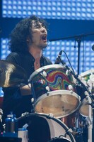 鈴木英哉（Dr）（撮影：石渡憲一）