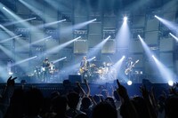 「Mr.Children TOUR 2015 REFLECTION」5月28日公演の様子。（撮影：石渡憲一）