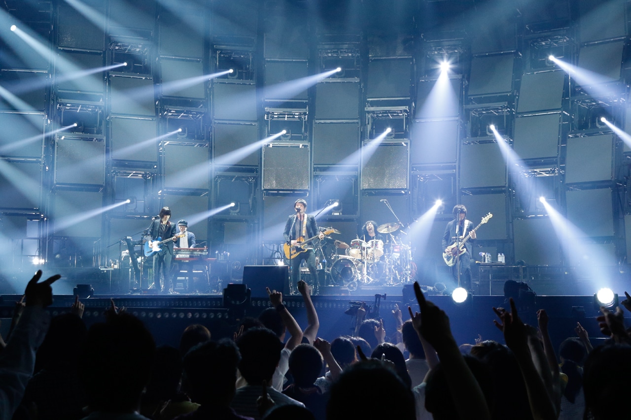 今週の人気画像9位は「Mr.Childrenアルバム直前ツアー『これが僕たちの新しい足音』」より、「Mr.Children TOUR 2015 REFLECTION」5月28日公演の様子。（撮影：石渡憲一）