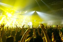 「Mr.Children TOUR 2015 REFLECTION」5月28日公演の様子。（撮影：石渡憲一）