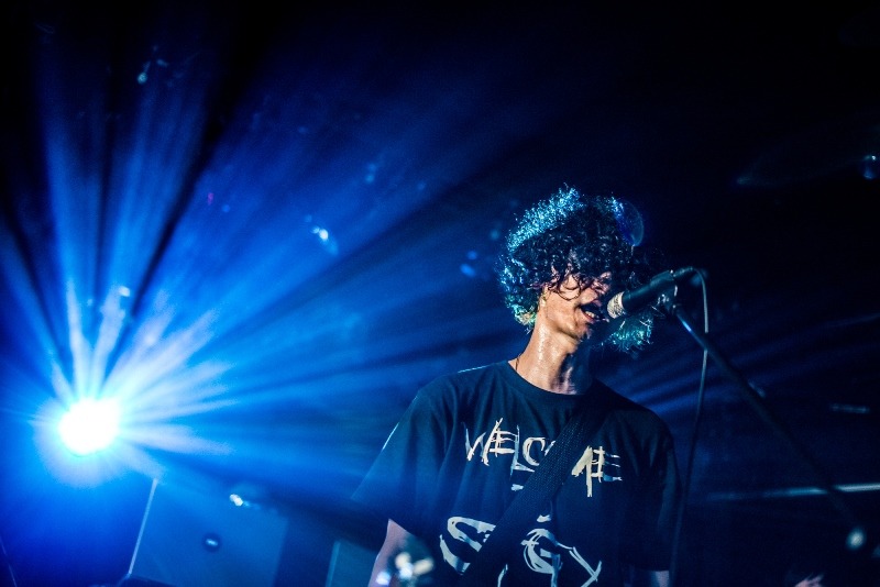 「AA= “SETAGAYA TOUR 2015 -COMPRESSOR!!!!!-”」東京・下北沢GARDEN公演の様子。（撮影：浜野カズシ）