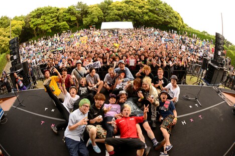 「ONION ROCK FES -CHIBA DE CARNIVAL 2015-」1日目公演の様子。（撮影：半田安政[Showcase]）