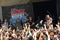 GOOD4NOTHING（撮影：半田安政[Showcase]）