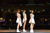 GALETTeによるミニライブの様子。