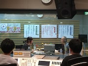 「大森靖子 ミッドナイト清純異性交遊ラジオ」収録中の様子。