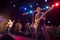 eastern youth「極東最前線 / 巡業2015～ボトムオブザワールド人間達～」cube garden公演の様子。（撮影：平川啓子）