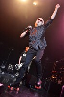 沢田チャレンジ（Vo）（撮影：小川舞）