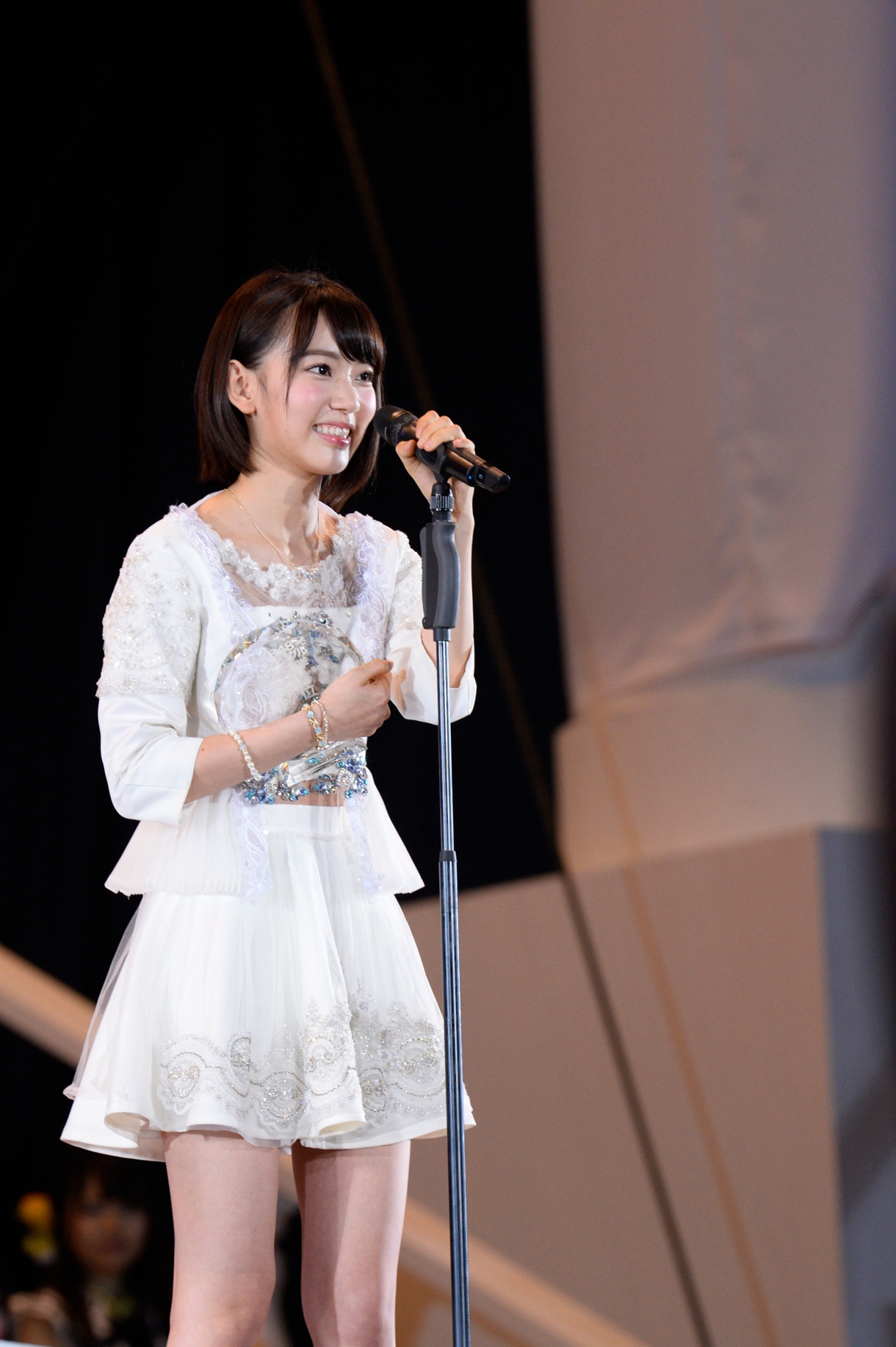 7位を獲得した宮脇咲良。 (c)AKS