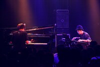 左からまらしぃ、H ZETT M。（撮影：斎藤大嗣）