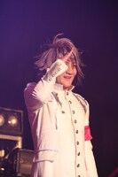 KATSU（G）（写真提供：キングレコード）