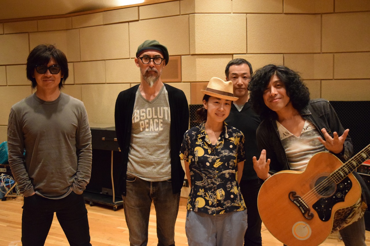 シアターブルックとbird。