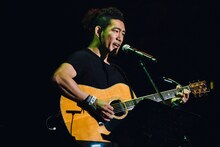 TOSHI-LOW（撮影：山本倫子［MichikoYamamoto］）