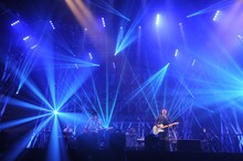 back number「アーバンライブツアー2015」幕張イベントホール公演の様子。（写真提供：ユニバーサル シグマ）