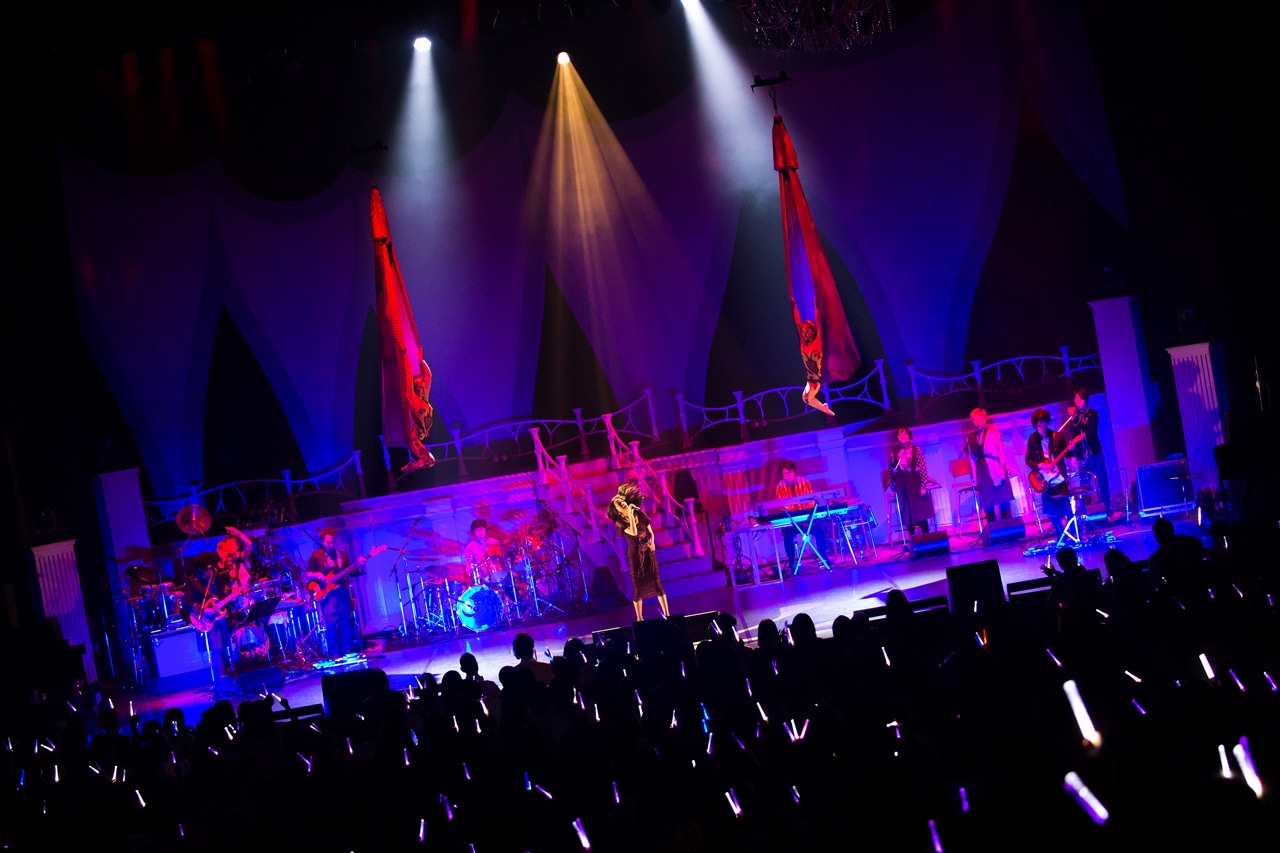 「MIKA NAKASHIMA CONCERT TOUR 2015 "THE BEST"～DEARS＆TEARS～」6月9日公演の様子。（撮影：葛西龍）