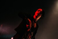 逹瑯（Vo / ムック）（撮影：西槇太一）