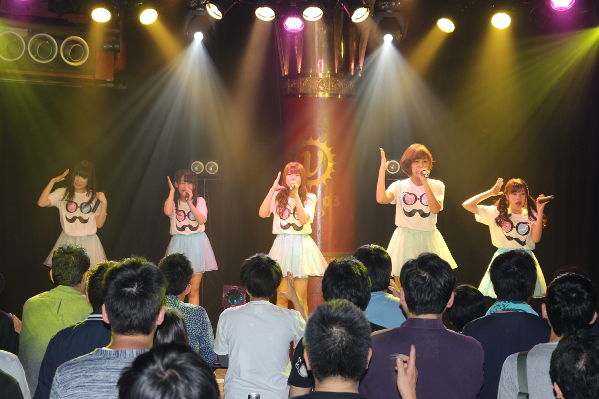 「LinQモノマネ道場から破りサーキット」の様子。 （写真提供：ジョブ・ネット）