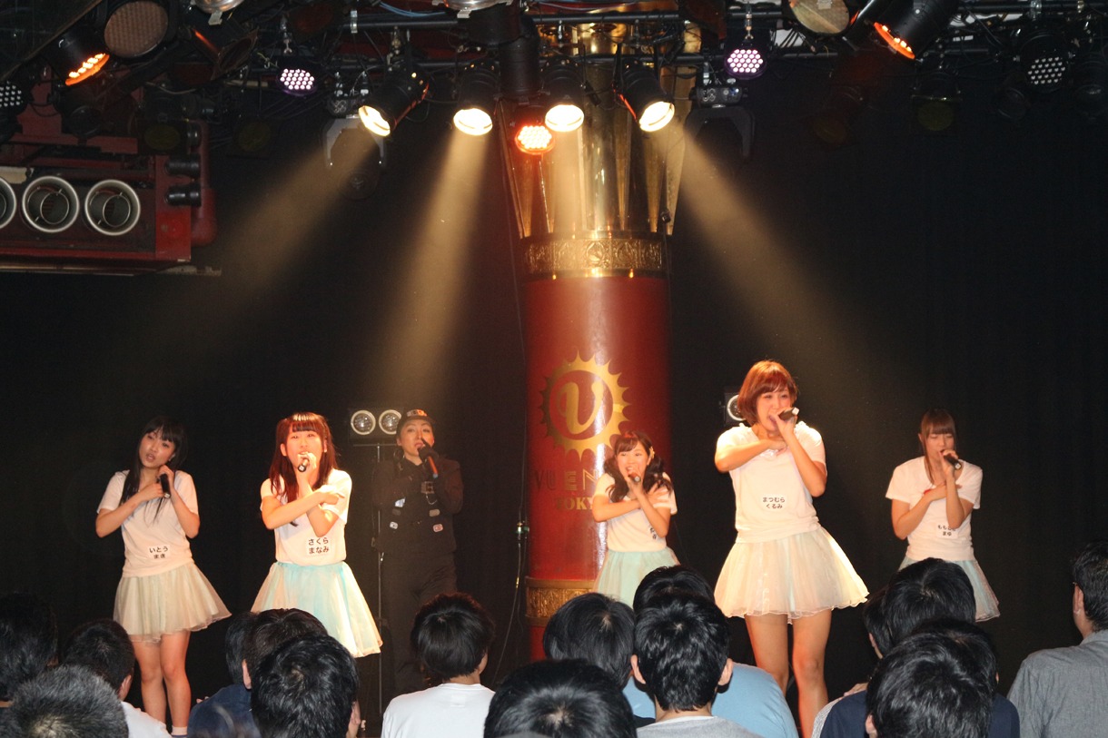 「LinQモノマネ道場から破りサーキット」の様子。 （写真提供：ジョブ・ネット）