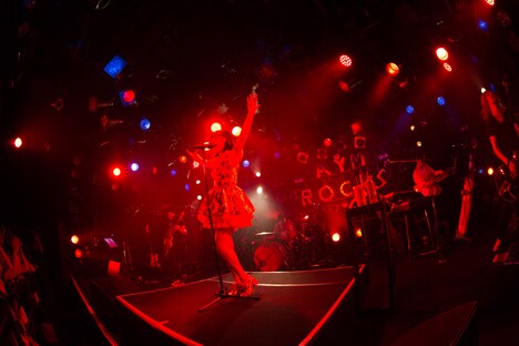 「A.Y.M. ROCKS~MUTOな夜~」の様子。(撮影:笹森健一)