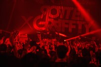 [Alexandros]（Photo by Yukihide “JON...” Takimoto）