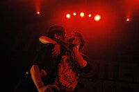 左からNOBUYA（ROTTENGRAFFTY / Vo）、逹瑯（ROTTENGRAFFTY / Vo）。（Photo by Yukihide “JON...” Takimoto）