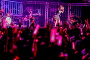 LiSA「LiVE is Smile Always～Launcher～」Zepp Tokyo公演の様子。（Photo by hajime kamiiisaka）