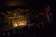 DOES「DOES TOUR2015 独歩行脚~鳥男駆け巡り編~」東京・渋谷CLUB QUATTRO公演の様子。(撮影:新保勇樹)