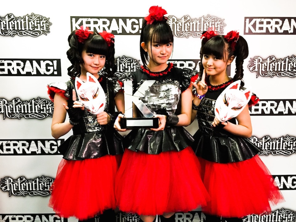 「KERRANG! AWARDS 2015」に出席したBABYMETAL。