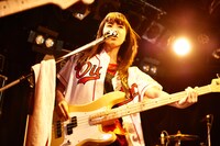 しのぶ（B）（提供：ポニーキャニオン）