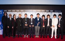 「ミュージックShort部門」受賞者の面々。GLAY、ARATA監督、藤原伊織監督、山岸聖太監督、KANA-BOON。