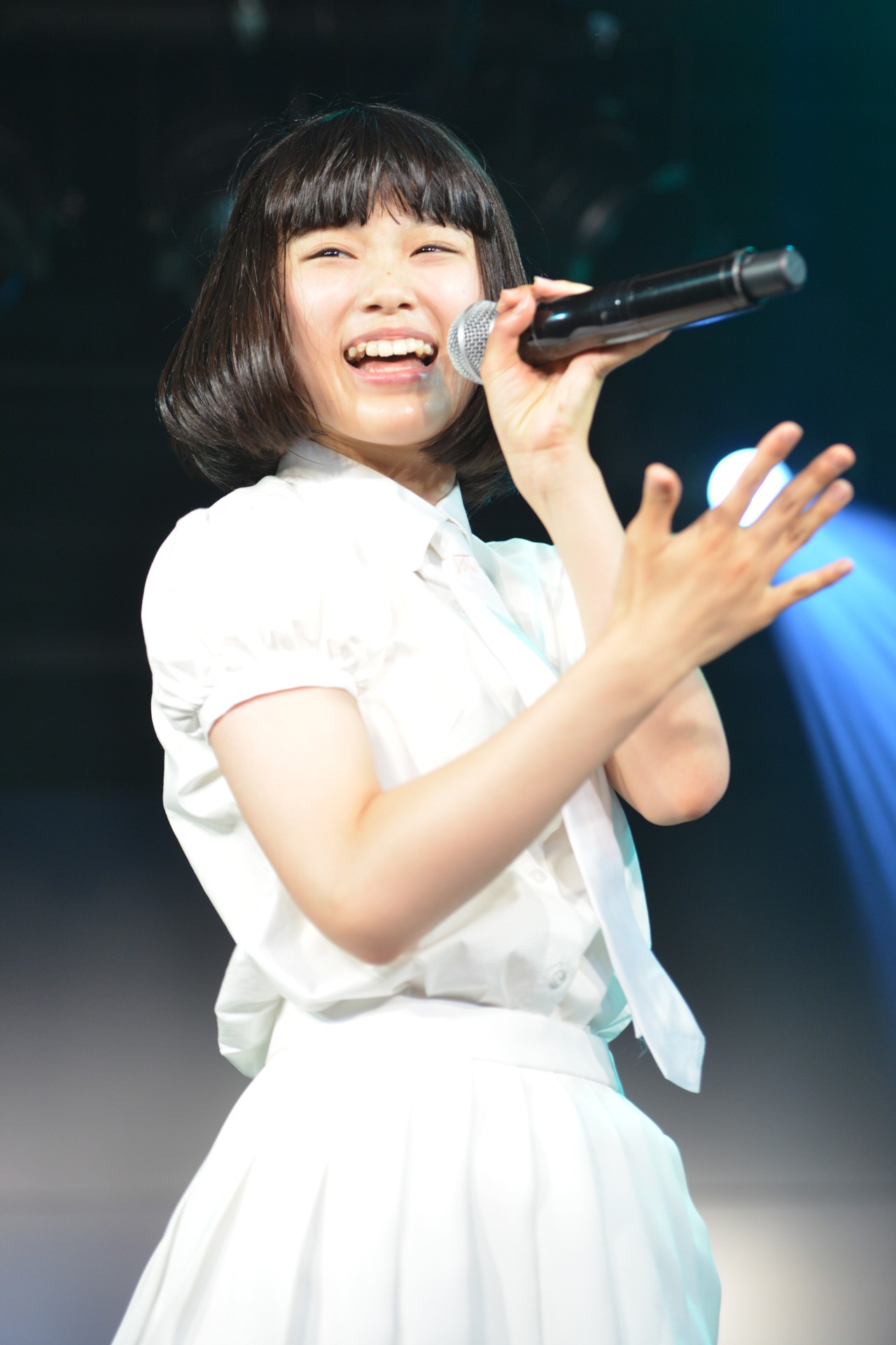 石野理子
