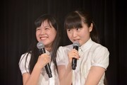 左から比嘉奈菜子、新井乃亜。