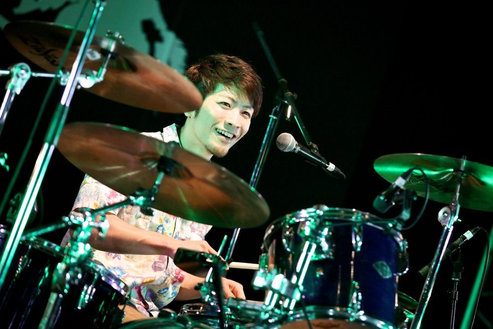 KOZO（Dr）（Photo by Viola Kam）