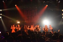 「Cheeky Parade LIVE HOUSE TOUR2015 ～Cheeky Boot Camp～」ライブの様子。