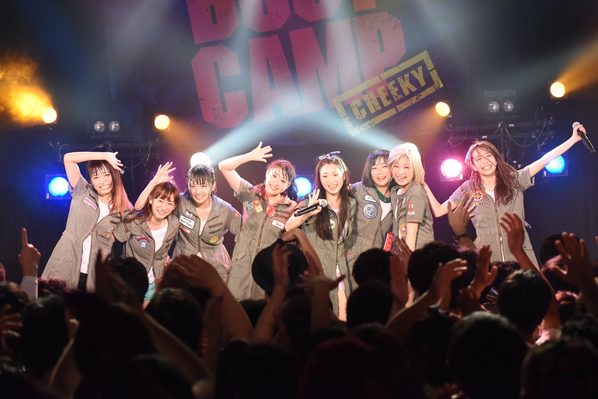 「Cheeky Parade LIVE HOUSE TOUR2015 ～Cheeky Boot Camp～」ライブの様子。