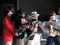 「でんぱコネクションフレンチ～でんぱオシャレ探偵局～」のワンシーン。(c)でんぱコネクション製作委員会