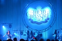 東京女子流「TOKYO GIRLS' STYLE 5th Anniversary LIVE -キラリ☆ into the new world-」の様子。
